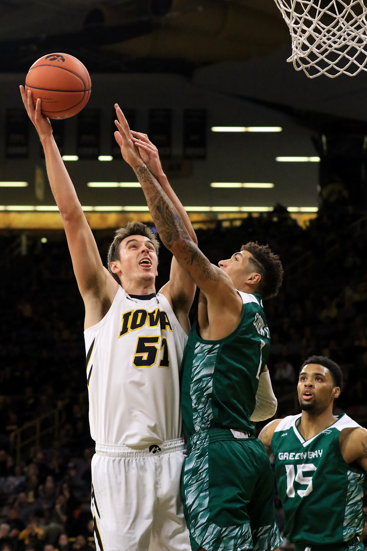 111118-Iowa-bb-015